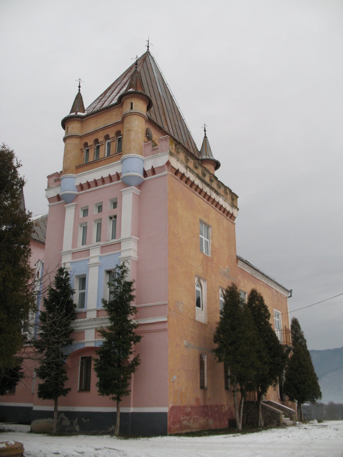 Castelul Kendeffy (fostul Hotel Orlea) din Santamarie Orlea