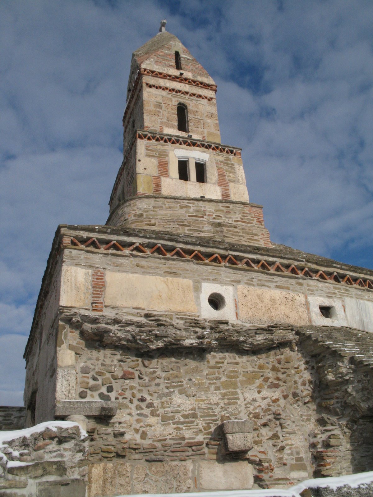 Biserica Sf. Nicolae din Densus